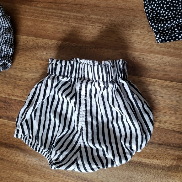 Black & White Shorts Bundle 12m - Picture 4 of 6